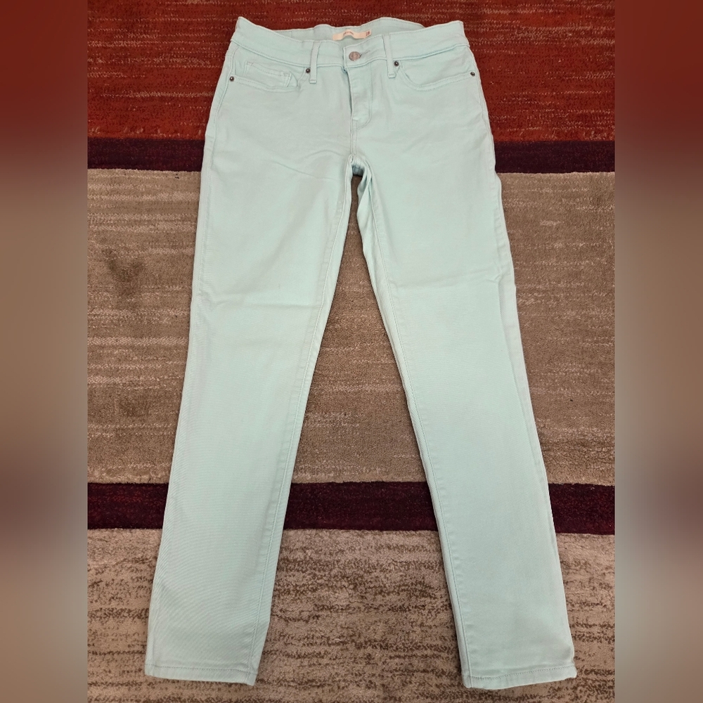 Levi's Women's Skinny Jeans in Light Mint